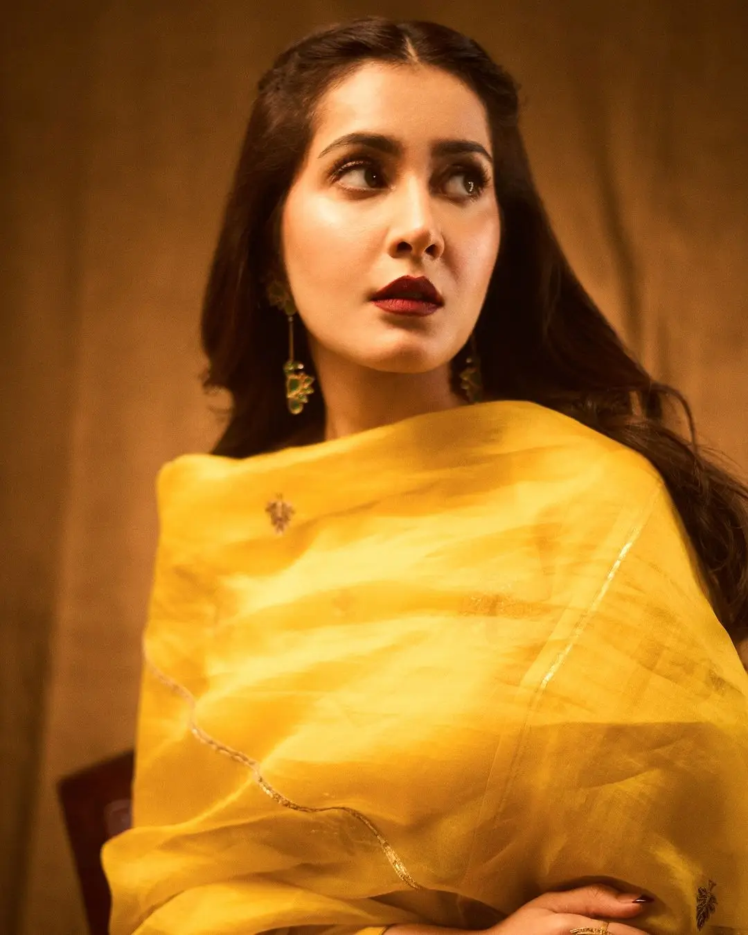 Raashi Khanna in Yellow Gown